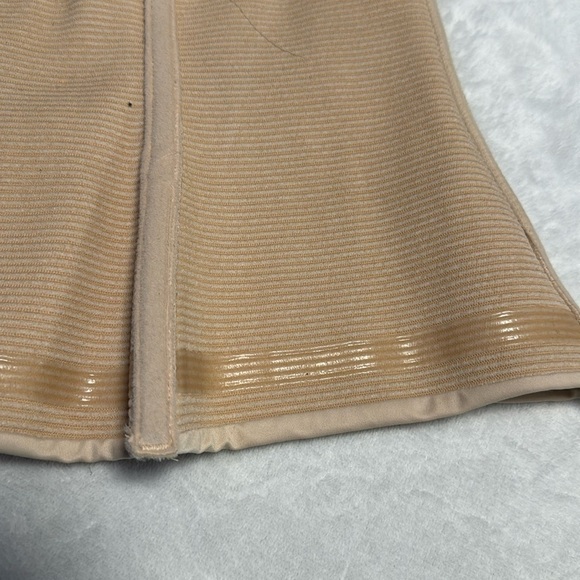 2 Medium Waist Trainers - Picture 11 of 12